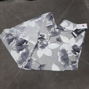 Artex Fashions Floral Jersey Pull On Wide Split Leg Crop Pants NWT Sz XL